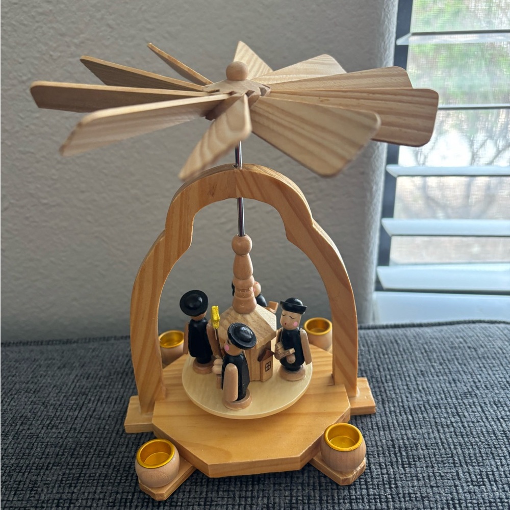 Christmas Holiday Carolers Pyramid  Carousel Wood Material With Candle Holder